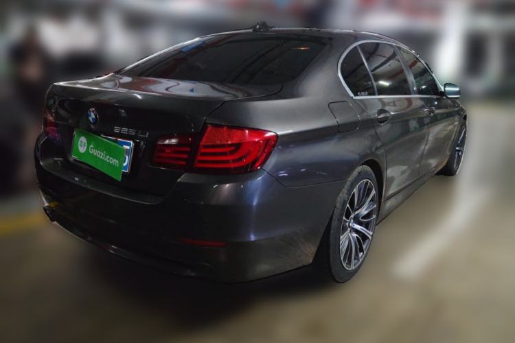 Used BMW 5 Series 2013 525Li Leading Model Rear Right 45 Deg