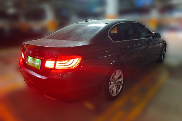 Used BMW 5 Series 2013 525Li Leading Model Rear Right 45 Deg
