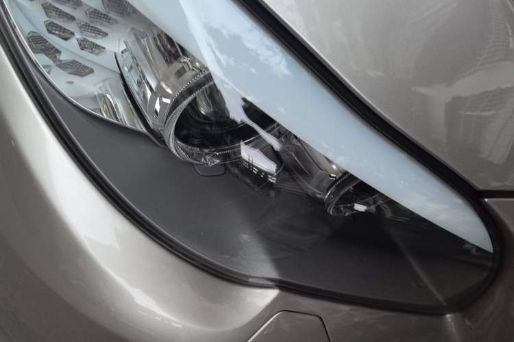 Used BMW 5 Series 2013 520Li Elegant Edition Right Front Headlight