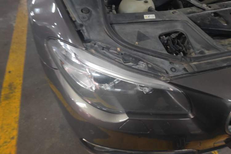 Used BMW 5 Series 2013 525Li Luxury Model Right Front Headlight