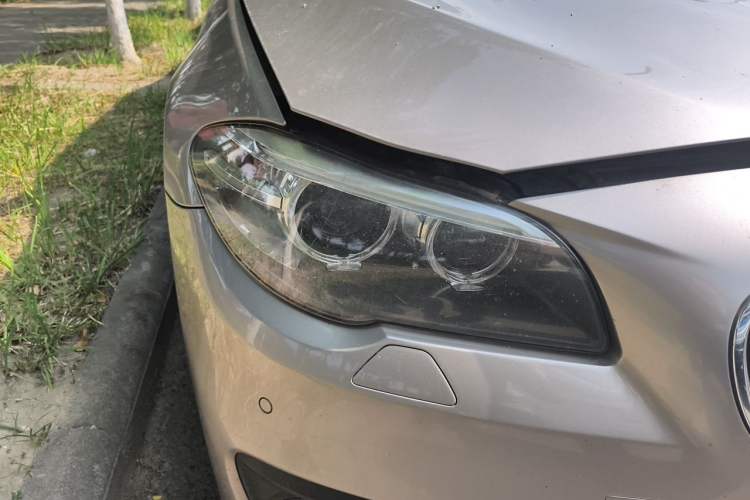 Used BMW 5 Series 2013 525Li Leading Model Right Front Headlight