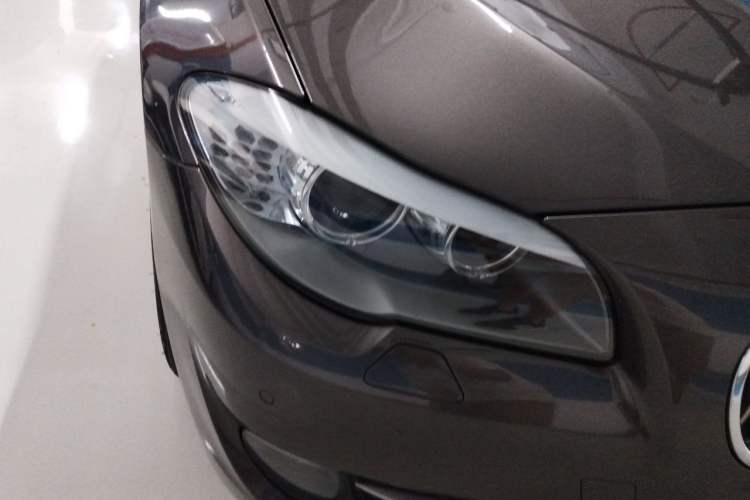 Used BMW 5 Series 2013 525Li Luxury Model Right Front Headlight