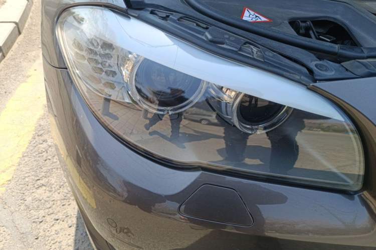 Used BMW 5 Series 2013 530Li Leading Model Right Front Headlight