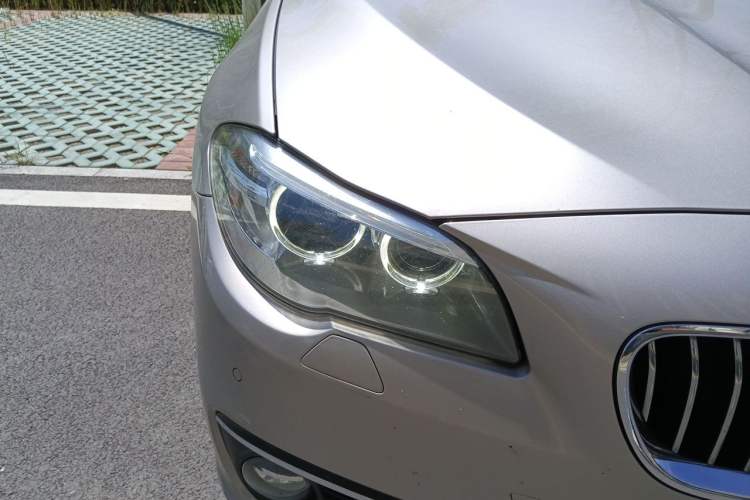Used BMW 5 Series 2013 525Li Luxury Model Right Front Headlight