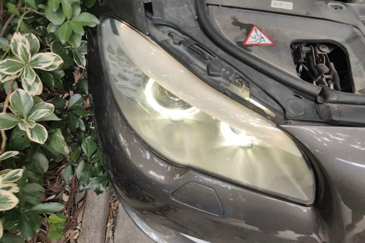 Used BMW 5 Series 2013 525Li Leading Model Right Front Headlight