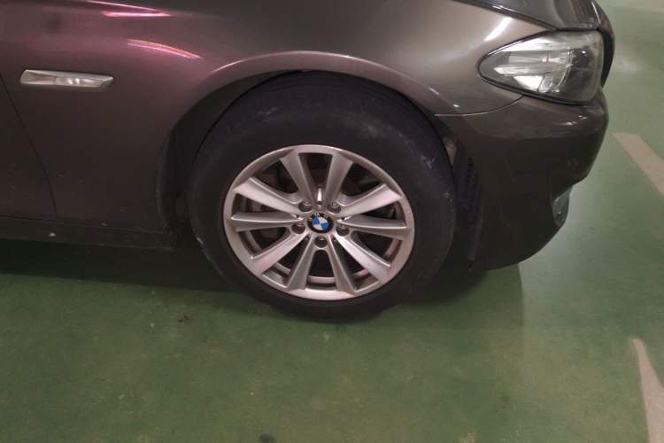 Used BMW 5 Series 2013 525Li Luxury Model Right Front Wheel Hub