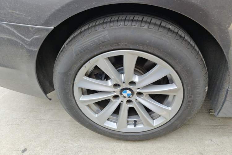 Used BMW 5 Series 2013 525Li Luxury Model Right Rear Wheel Hub