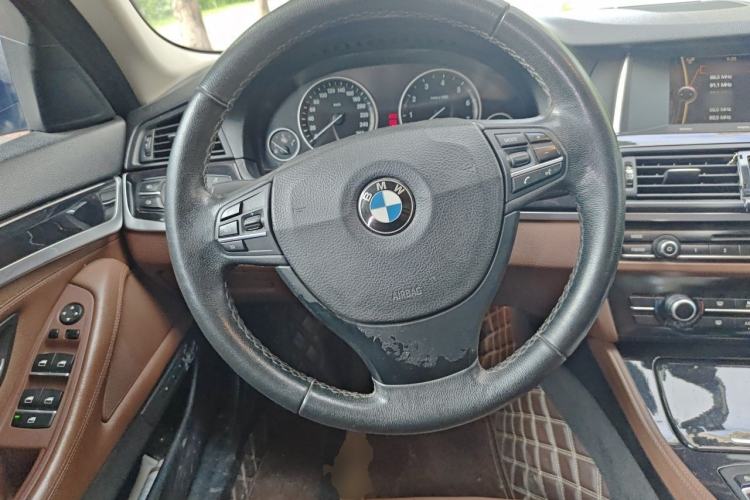 Used BMW 5 Series 2013 520Li Elegant Edition Steering Wheel