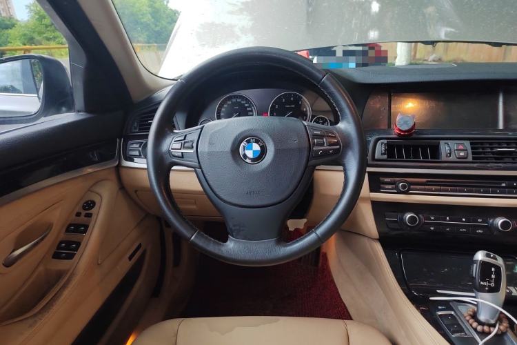 Used BMW 5 Series 2013 520Li Elegant Edition Steering Wheel