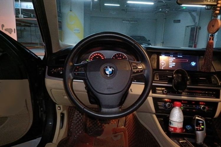 Used BMW 5 Series 2013 520Li Elegant Edition Steering Wheel