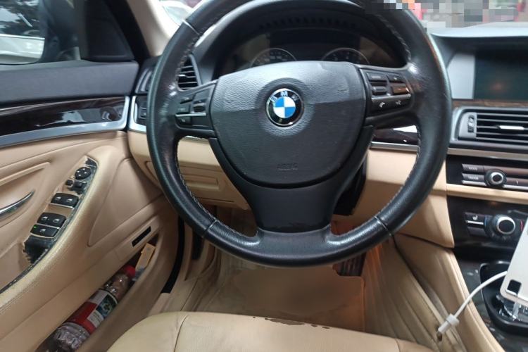 Used BMW 5 Series 2013 525Li Luxury Model Steering Wheel