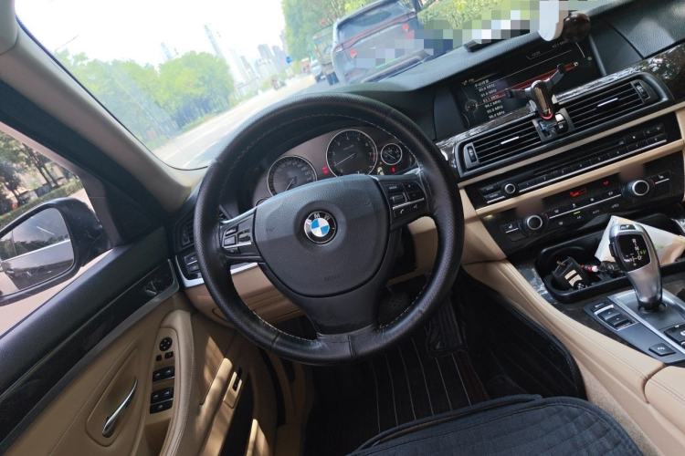 Used BMW 5 Series 2013 525Li Luxury Model Steering Wheel