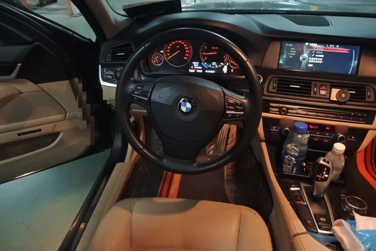 Used BMW 5 Series 2013 525Li Luxury Model Steering Wheel