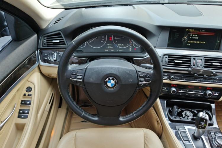 Used BMW 5 Series 2013 525Li Luxury Model Steering Wheel