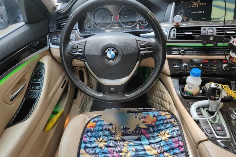 Used BMW 5 Series 2013 525Li Leading Model Steering Wheel