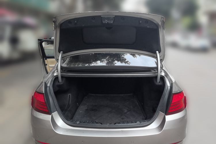 Used BMW 5 Series 2013 520Li Elegant Edition Trunk