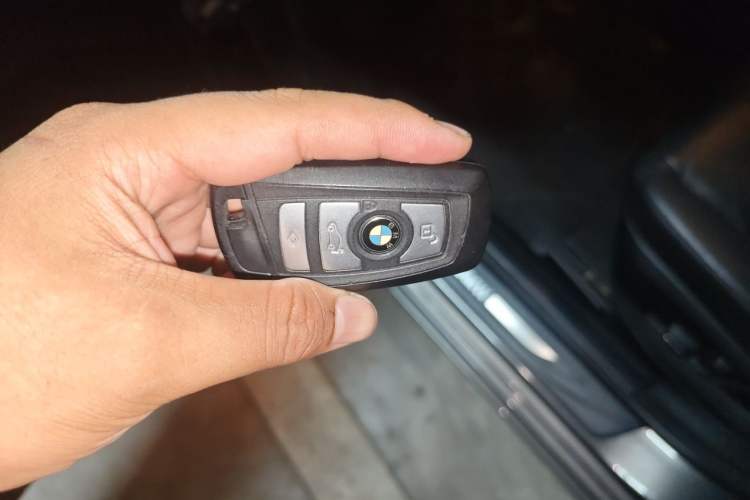 Used BMW 5 Series 2013 525Li Luxury Model Vehicle Key