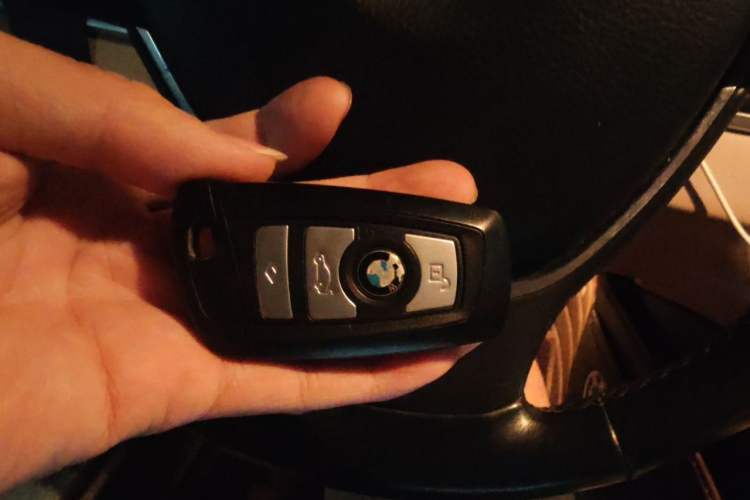 Used BMW 5 Series 2013 535Li Luxury Model Vehicle Key