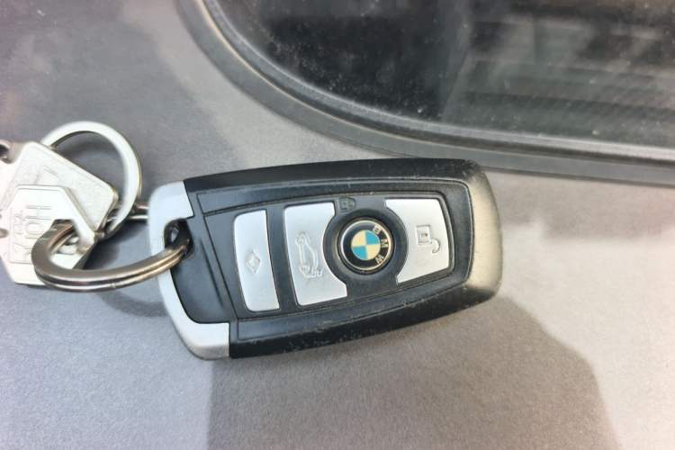 Used BMW 5 Series 2013 525Li Luxury Model Vehicle Key