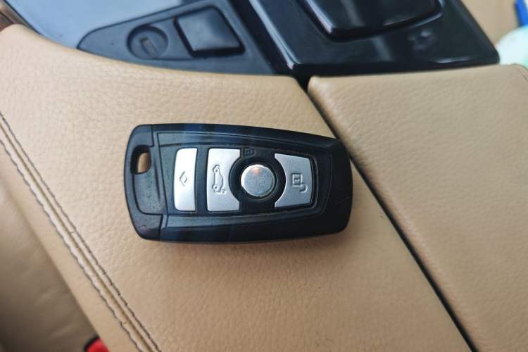 Used BMW 5 Series 2013 520Li Elegant Edition Vehicle Key
