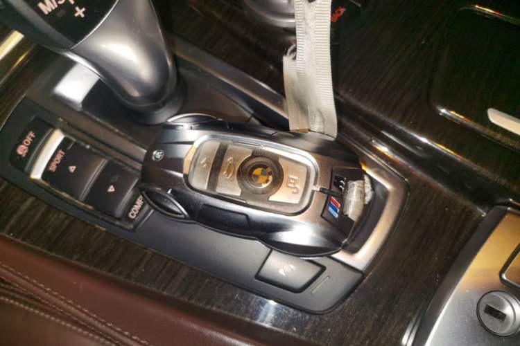 Used BMW 5 Series 2013 525Li Leading Model Vehicle Key