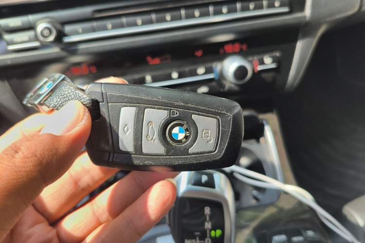 Used BMW 5 Series 2013 525Li Leading Model Vehicle Key