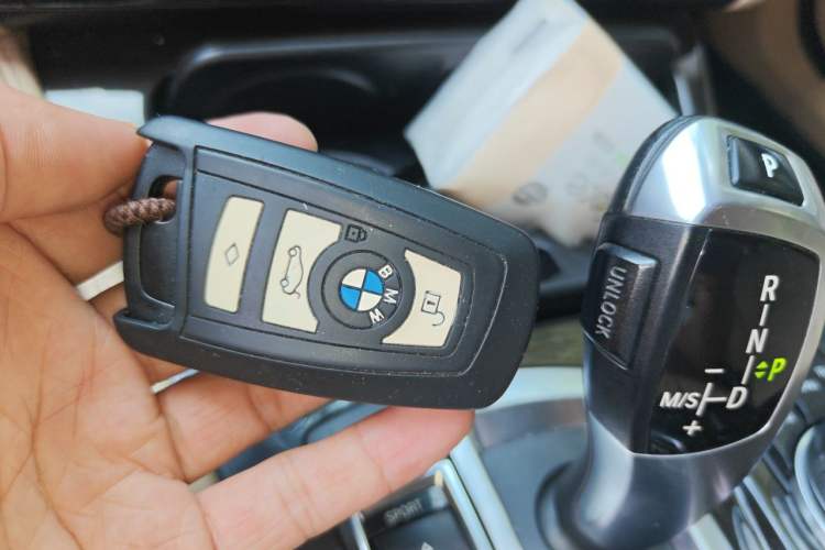 Used BMW 5 Series 2013 525Li Luxury Model Vehicle Key