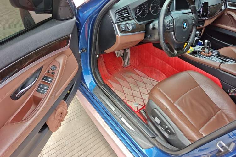 Used BMW 5 Series 2013 530Li Leading Model Driver Seat