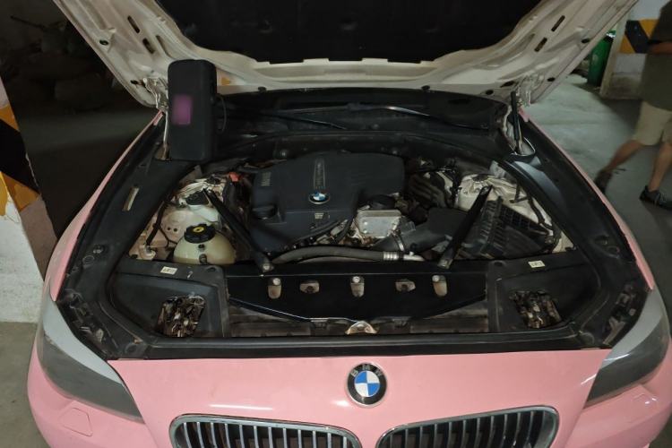 Used BMW 5 Series 2013 520Li Elegant Edition Engine Bay