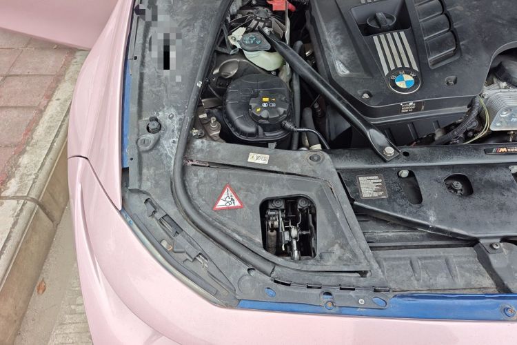 Used BMW 5 Series 2013 530Li Leading Model Engine Bay Right