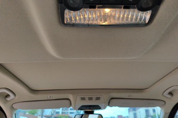 Used BMW 5 Series 2013 525Li Luxury Model Headliner