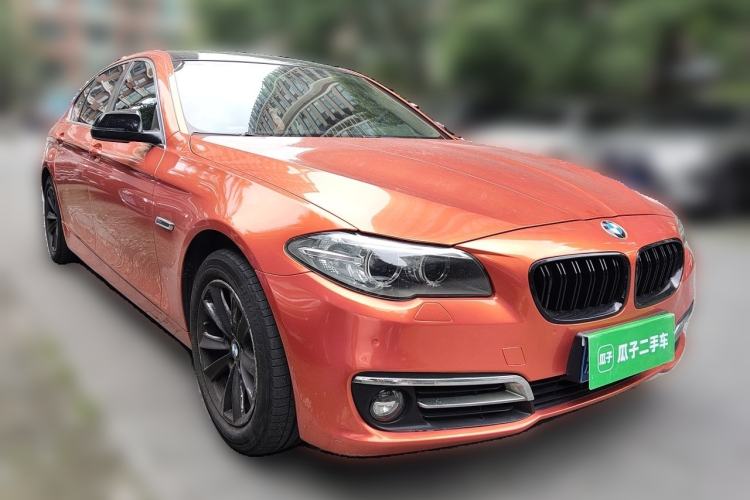 Used BMW 5 Series 2013 520Li Elegant Edition Front Right 45 Deg