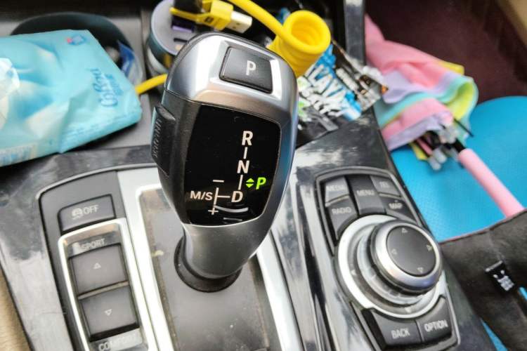Used BMW 5 Series 2013 520Li Elegant Edition Gear Lever