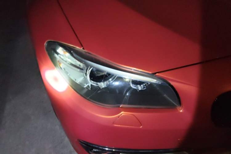 Used BMW 5 Series 2013 520Li Elegant Edition Right Front Headlight