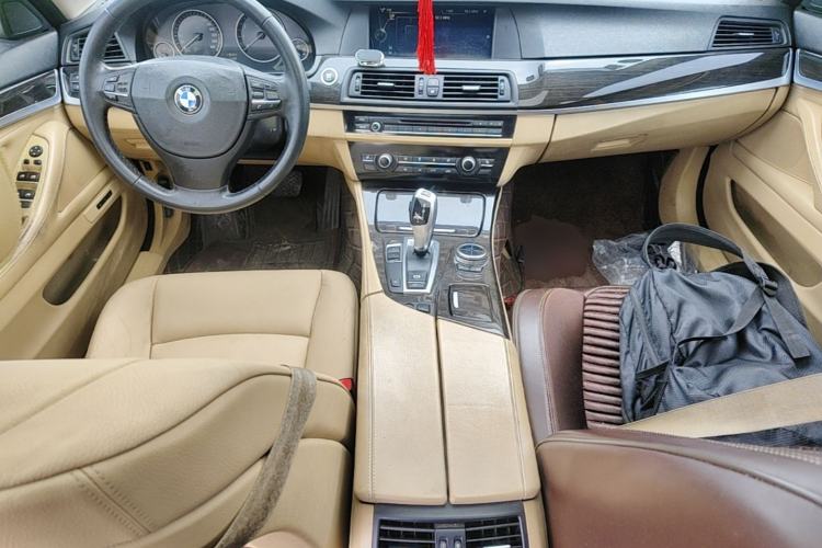 Used BMW 5 Series 2013 530Li Leading Model Center Console