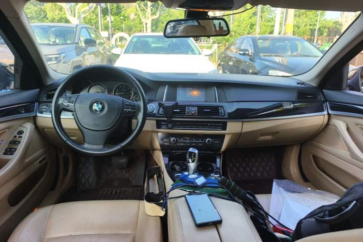 Used BMW 5 Series 2013 520Li Elegant Edition Center Console