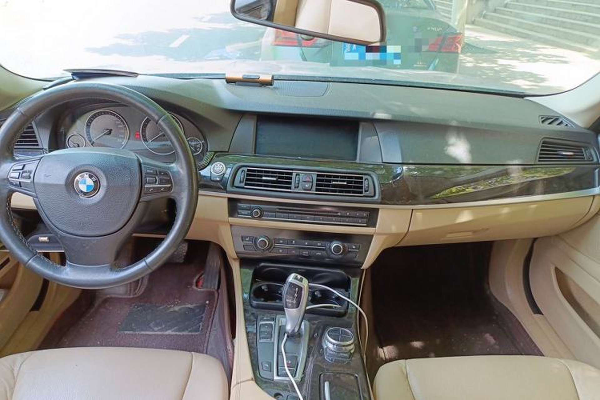 Used BMW 5 Series 2013 525Li Leading Model Center Console