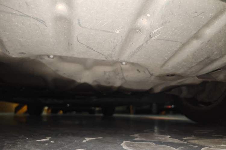 Used BMW 5 Series 2013 530Li Leading Model Chassis Front