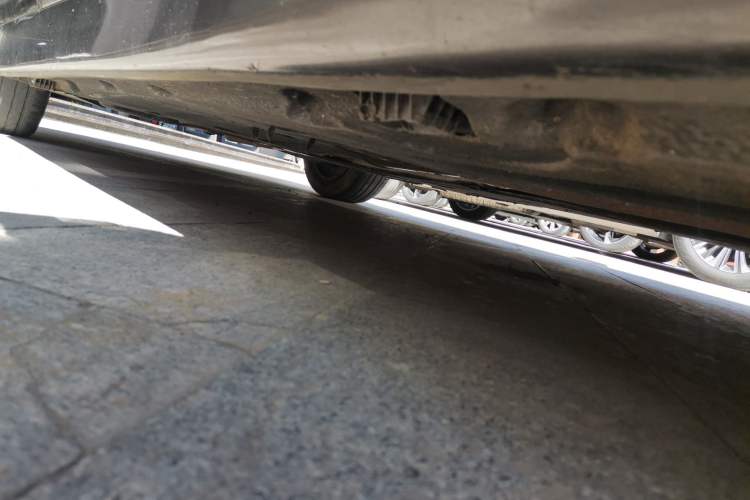 Used BMW 5 Series 2013 525Li Luxury Model Chassis Front Right