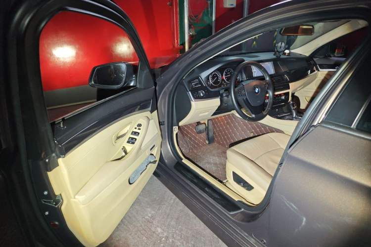 Used BMW 5 Series 2013 520Li Elegant Edition Driver Seat