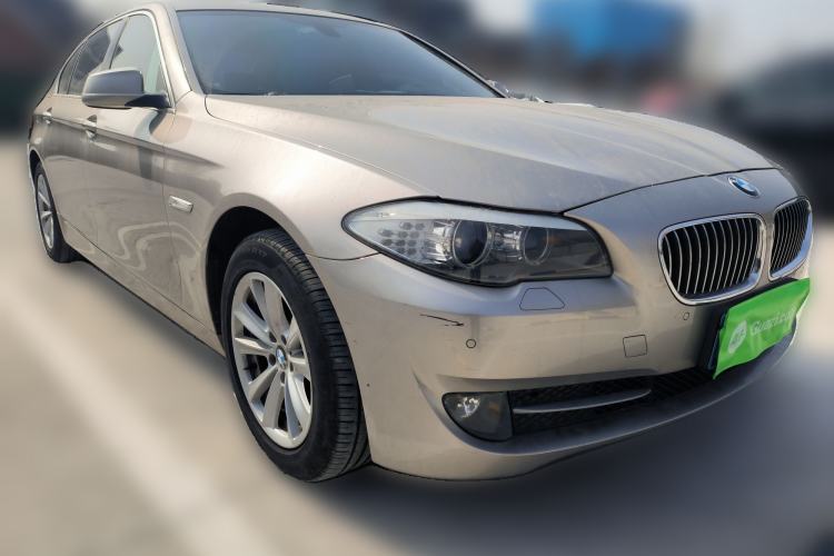 Used BMW 5 Series 2013 525Li Luxury Model Front Right 45 Deg