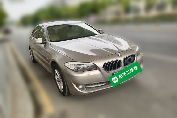 Used BMW 5 Series 2013 525Li Luxury Model Front Right 45 Deg