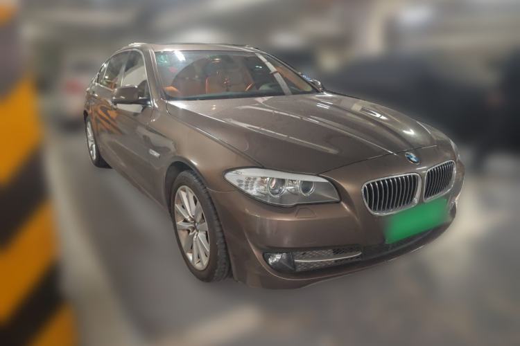 Used BMW 5 Series 2013 530Li Leading Model Front Right 45 Deg