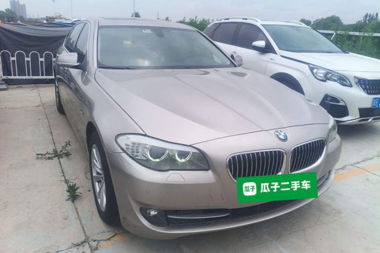 Used BMW 5 Series 2013 520Li Elegant Edition Front Right 45 Deg