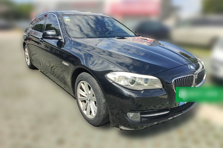 Used BMW 5 Series 2013 525Li Leading Model Front Right 45 Deg