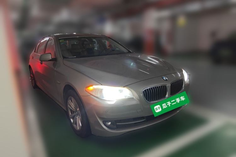 Used BMW 5 Series 2013 525Li Luxury Model Front Right 45 Deg
