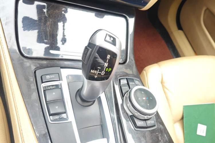 Used BMW 5 Series 2013 525Li Leading Model Gear Lever