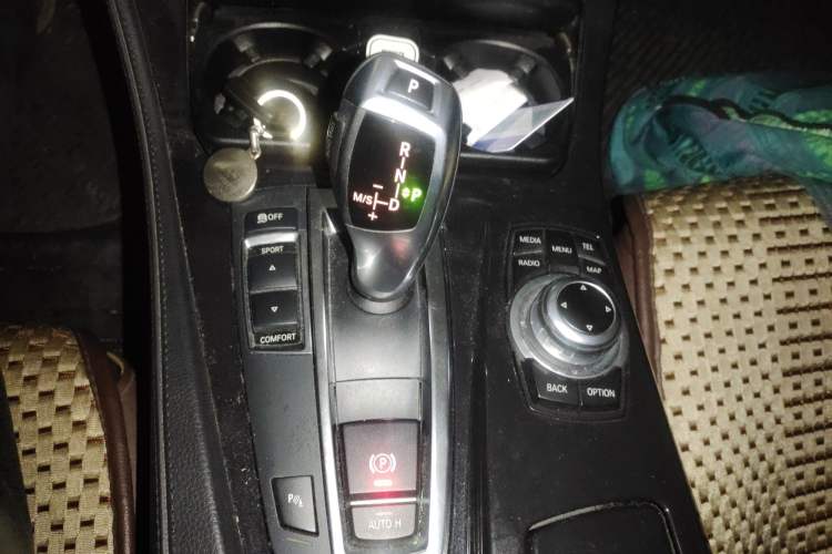 Used BMW 5 Series 2013 520Li Elegant Edition Gear Lever