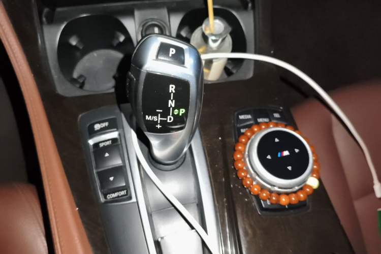 Used BMW 5 Series 2013 525Li Luxury Model Gear Lever