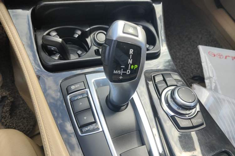 Used BMW 5 Series 2013 525Li Leading Model Gear Lever